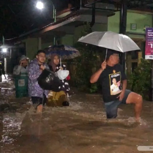 Banjir Rendam 40 Rumah di Giri Asa