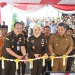 Resmikan Kantor Kejari Kab. Madiun, Kajati Jatim : Berikan Pelayanan Terbaik Kepada Masyarakat