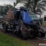 Kecelakaan Maut di Ngawi: Bus Hantam Pikap, Satu Tewas, Sopir Bus Kabur!