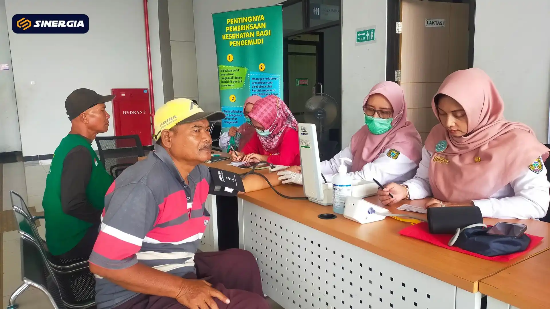 Sopir dan Awak Bus Terminal Purboyo Jalani Cek Kesehatan