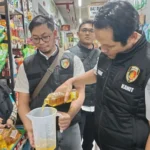 Satreskrim Polres Ponorogo Cek Takaran Minyakita, Harga Jual Diatas HET