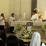 Ratusan Umat Katolik Gelar Misa Requiem Khusus untuk Paus Fransiskus