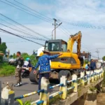 Wali Kota Madiun Tinjau Sungai Piring, Turunkan Alat Berat Bersihkan Sampah