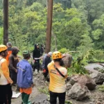 Longsor Timbun Jalan Poncol Magetan, Akses Wonomulyo–Genilangit Sempat Lumpuh