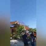 Balon Udara Jatuh di Atap Rumah Warga Madiun, Lansia Panik, Warga Serbu Lokasi