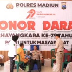 Peringati Hari Bhayangkara ke-79, Puluhan Anggota Polres Madiun Donor Darah untuk Kemanusiaan