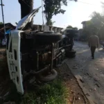 Truk Bermuatan Tebu Terguling di Karas Magetan, Dua Orang Luka-Luka
