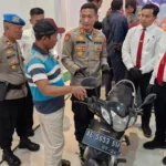 Senyum Sumringah Jemingan, Motornya Yang Hilang Saat Nonton Wayang Kembali