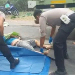 Terpeleset Jalan Berpasir, Pengendara Motor Tewas Tabrak Truk