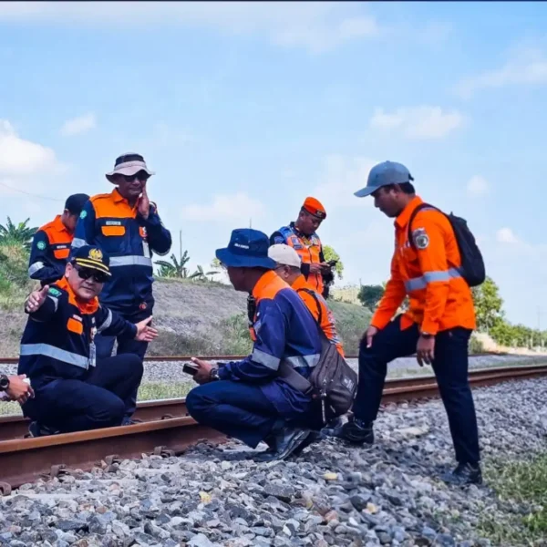 KAI Daop 7 Madiun Siaga Hadapi Musim Hujan, Pastikan Jalur Aman dan Andal