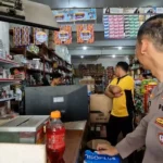 Komplotan Pencuri Satroni Toko, Gasak 3 HP