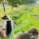 Pecah Ban, Innova Tabrak Truk di Tol Ngawi-Solo, Tujuh Orang Luka