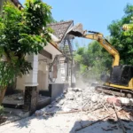 Dibangun Di Atas Sempadan Sungai, 13 Bangunan Dibongkar BBWS Bengawan Solo