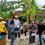 Komisi D Lakukan Sidak Ruas Jalan Desa Bajulan dan Jembatan Desa Klumutan