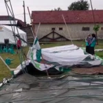 Diterpa Hujan dan Angin Kencang, Tenda Jambore Anak Sholeh Ambruk