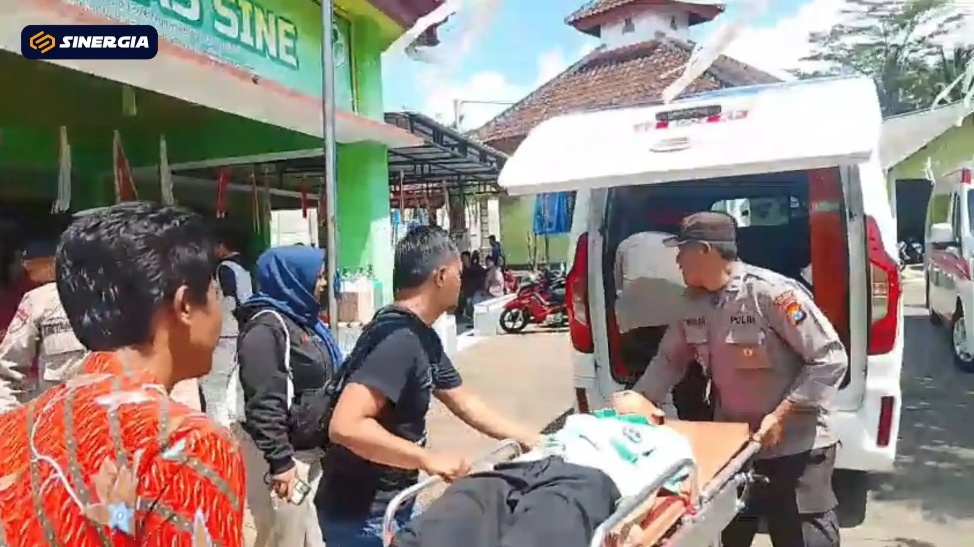 Puluhan Siswa Sakit, Pihak SMKN 1 Sine Tunggu Pemeriksaan Lab dari Dinkes Ngawi