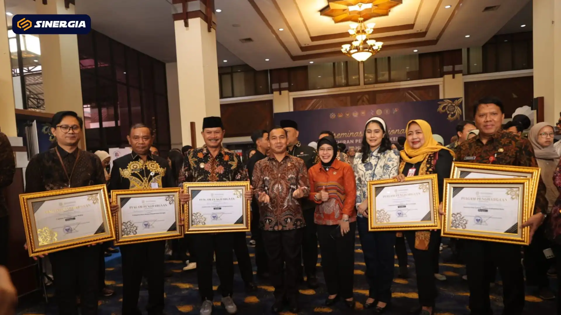 Kota Madiun Sabet Penghargaan Terbaik I Tingkat Nasional Dalam Pemutakhiran Pendataan Keluarga