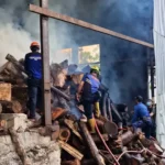 Tumpukan Kayu Pabrik Tepung Ketela Terbakar, Produksi Terpaksa Dihentikan