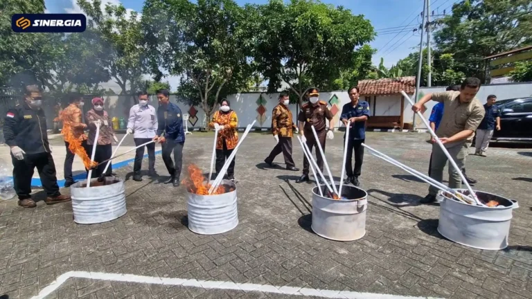 KEJARI PO MUSNAHKAN BARANG