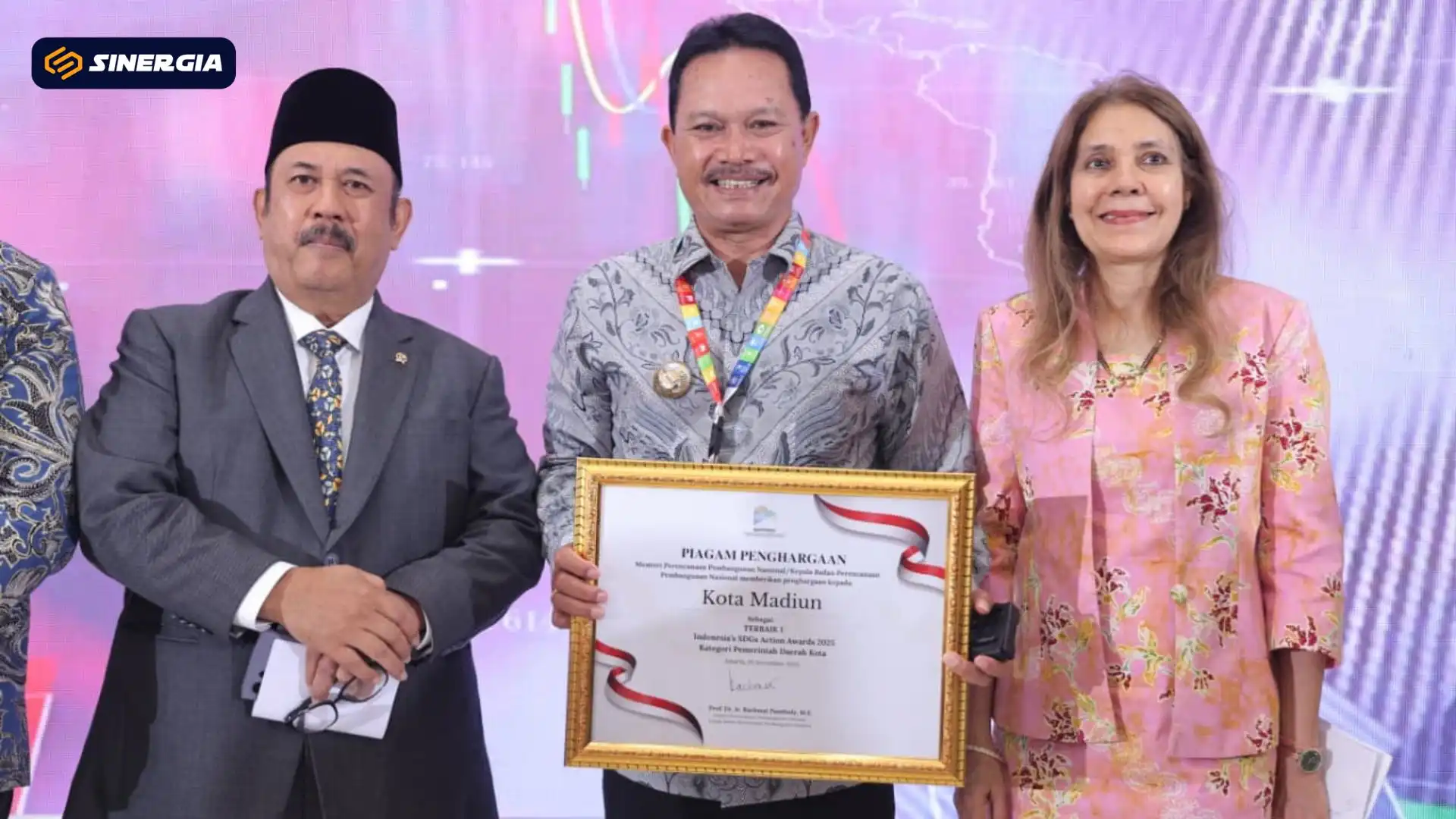 Tercatat di PBB, Kota Madiun Raih Terbaik I Indonesia’s SDGs Action Awards 2025