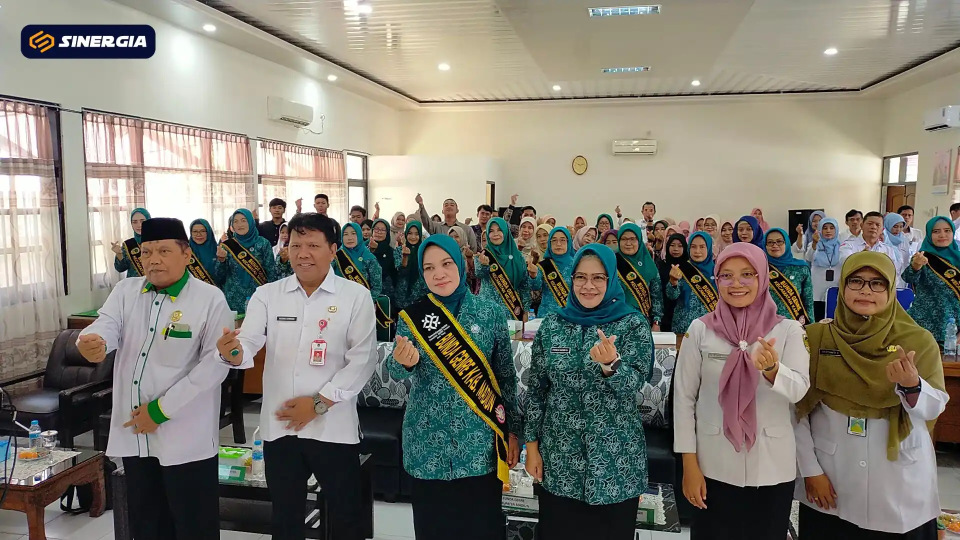 Wujudkan Remaja Berkarakter, Pemkab Madiun Kukuhkan Bunda GenRe di 15 Kecamatan