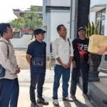 Aksi Simbolik Hakordia di Magetan, Kritik Warga Disampaikan Lewat “Kado Anti Korupsi”