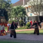 Reog dan Jaran Thek Perempuan Semarakan Hari Ibu di Ponorogo