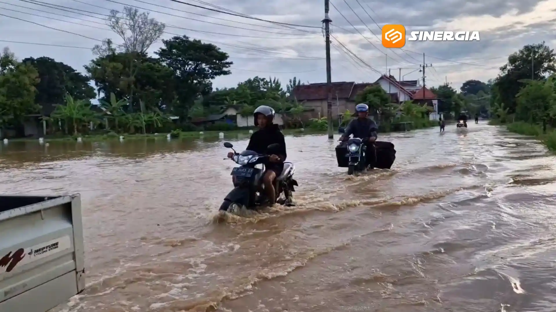 Curah Hujan Tinggi, Banjir Rendam Permukiman dan Sawah di Ponorogo