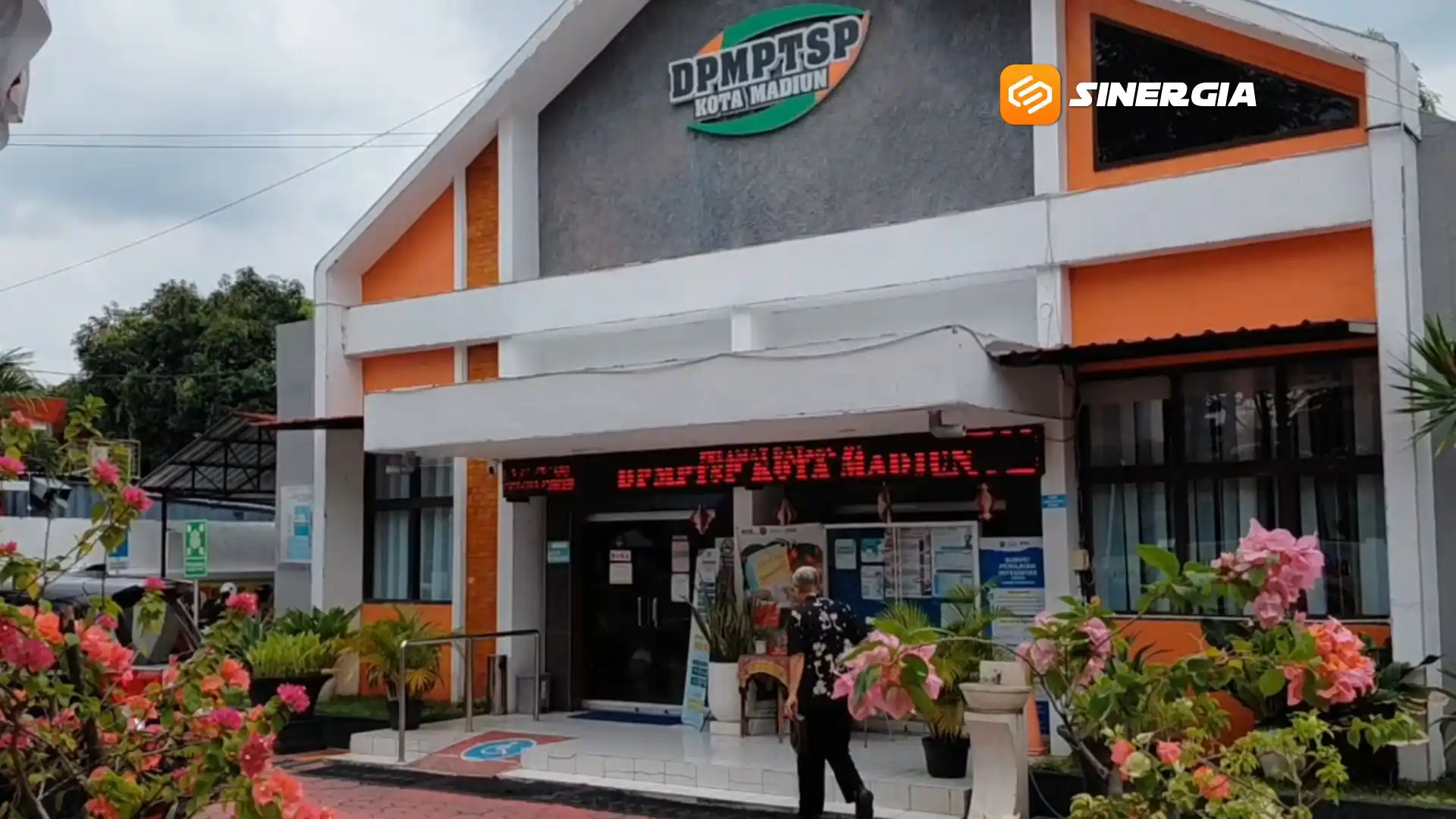 Geledah Kantor DPMPTSP Kota Madiun, KPK Sita Dokumen hingga Uang Tunai Ratusan Juta Rupiah