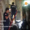Kebakaran Hanguskan Ruang Arsip Kantor Kecamatan Ngrambe, Petugas dan Warga Berjibaku Padamkan Api