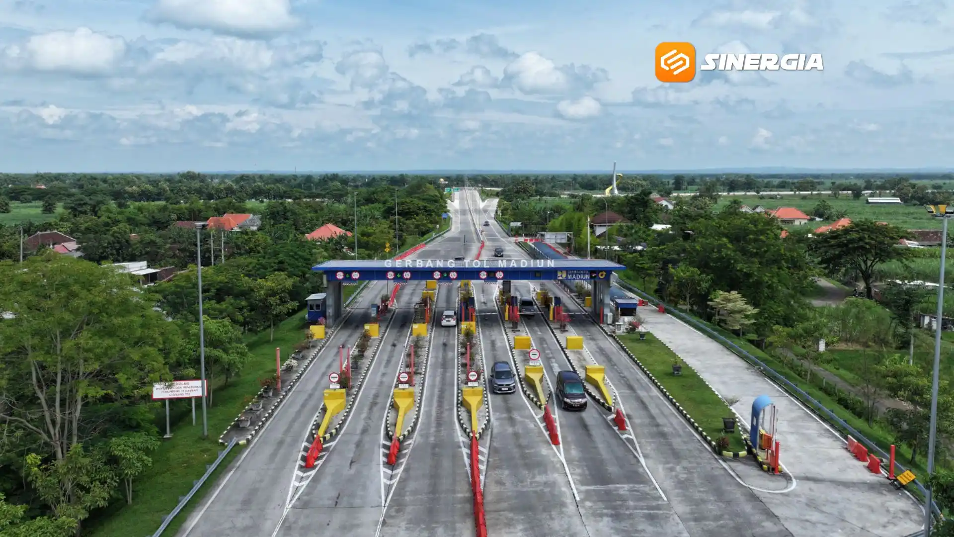 Puncak Libur Nataru, 110.855 Kendaraan Padati Gerbang Tol Madiun, Naik 33,62 Persen