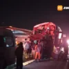 Bus Mila Hantam Truk Tronton di Tol Magetan, Sopir Terjepit dan 23 Penumpang Luka
