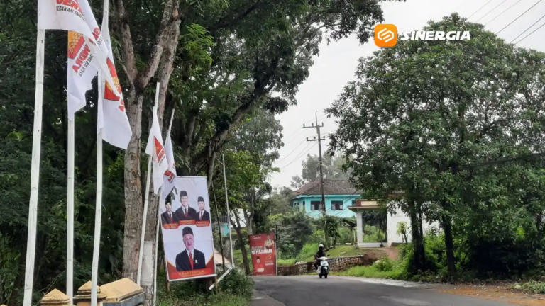 Atribut Partai Masih Terpasang di Jalan Panekan–Kendal, DPC Gerindra Magetan Pastikan Diturunkan Hari Ini