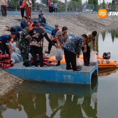 Siap Suplai Ikan MBG, DKPP Kota Madiun Tebar 7.000 Lebih Benih Ikan di Embung Pilangbango