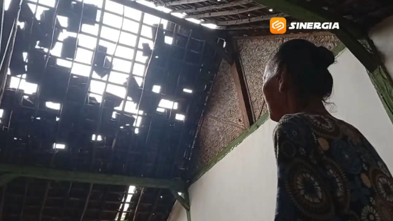 Waspada Cuaca Ekstrem di Madiun, Sejumlah Rumah Rusak Diterjang Hujan dan Angin Kencang
