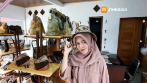 Kerajinan Kulit Ecoprint Asal Magetan Tembus Pasar Global, Omzet Puluhan Juta per Bulan