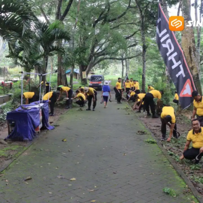 Polres Madiun Kerja Bakti di Wisata Wahana Grape, Dukung Gerakan Indonesia Asri