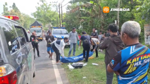 Pengendara Motor di Ngawi Tewas Usai Tabrak Truk Bermuatan Tebu