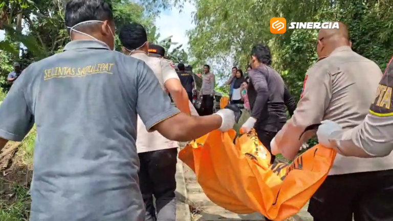 Mayat Perempuan Ditemukan Mengambang di Bengawan Solo