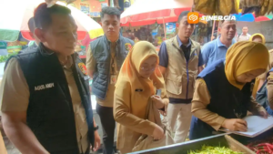 Satgas Pangan Sidak Pasar Caruban, Tindak Tegas Penimbun dan Penjual diatas HET
