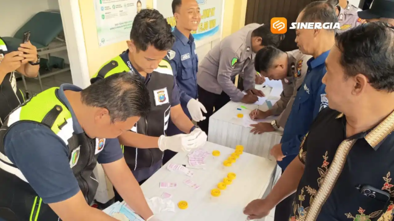 Polres Ponorogo Gelar Tes Urine Mendadak, 97 Personel Dinyatakan Negatif Narkoba