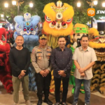 Ribuan Wisatawan Padati PSC Kota Madiun, Terhibur Barongsai Berpeci Sapa Pemudik