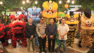 Ribuan Wisatawan Padati PSC Kota Madiun, Terhibur Barongsai Berpeci Sapa Pemudik