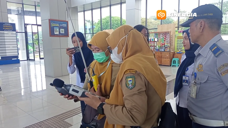 Jelang Mudik Lebaran, Dinkes Jatim Inspeksi Kesehatan Lingkungan di Kawasan Terminal serta Stasiun Madiun