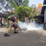 Dua Kasus DBD di Patihan, Dinkes Kota Madiun Lakukan Fogging dan Edukasi 3M Plus