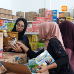 Toko Jajanan Lebaran di Magetan Diserbu Pembeli, Penjualan Naik Hingga 80 Persen Menjelang Idulfitri