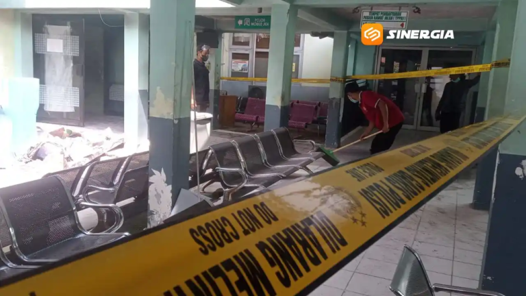 Breakingnews! Loket Pendaftaran RSUD Caruban Madiun Terbakar, Ini Penyebabnya