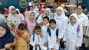 Ramadan Penuh Kebahagiaan, Khofifah Ajak 95 Siswa Difabel SLB Madiun Belanja Baju Lebaran di Mall