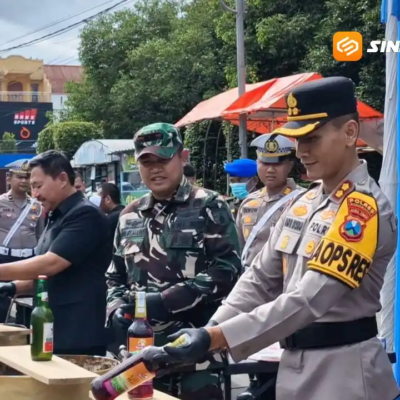 Ratusan Botol Miras Dimusnahkan, Polisi Bersih-Bersih Penyakit Masyarakat Jelang Lebaran
