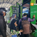 Terminal Seloaji Ponorogo Dipadati Penumpang, Berebut Naik Bus Tujuan Surabaya